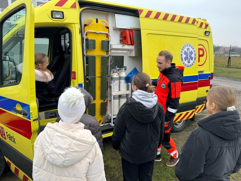 Prawie 2000 uczniów przeszkolonych z pierwszej pomocy przedmedycznej